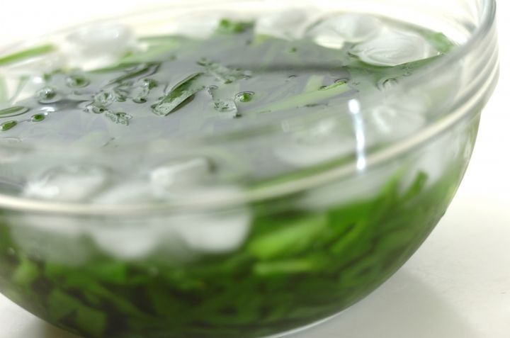 砂肝とニラのオイスターソース和えの作り方1