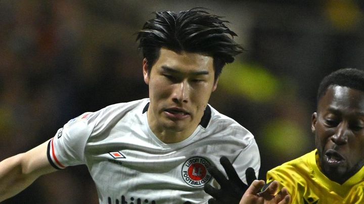 26歳日本代表DF、英3部から移籍したチェコ王者で初ゴール！18,642人の満員ファンを沸かせる