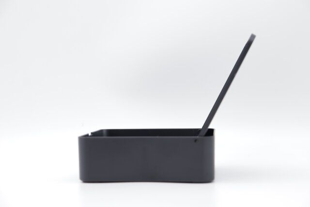 ダイソーの収納ケース付きミラー（スクエア）4