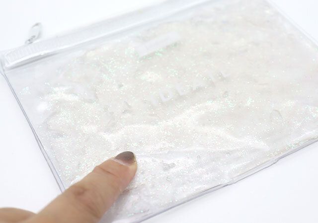 ダイソー フラットポーチ（保冷剤入、ロゴ） 使用例 保冷剤 固まらない