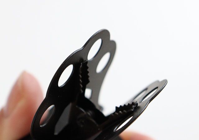 ダイソーのクリップタイプの蚊取り線香ピンチ（ネコ足）