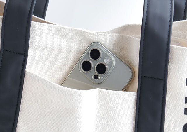 宝島社エーグルトートバッグフロントポケット