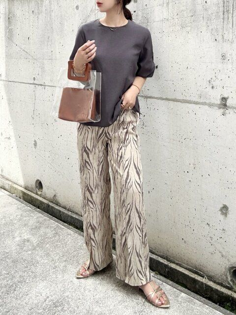 柄パンツコーデ1