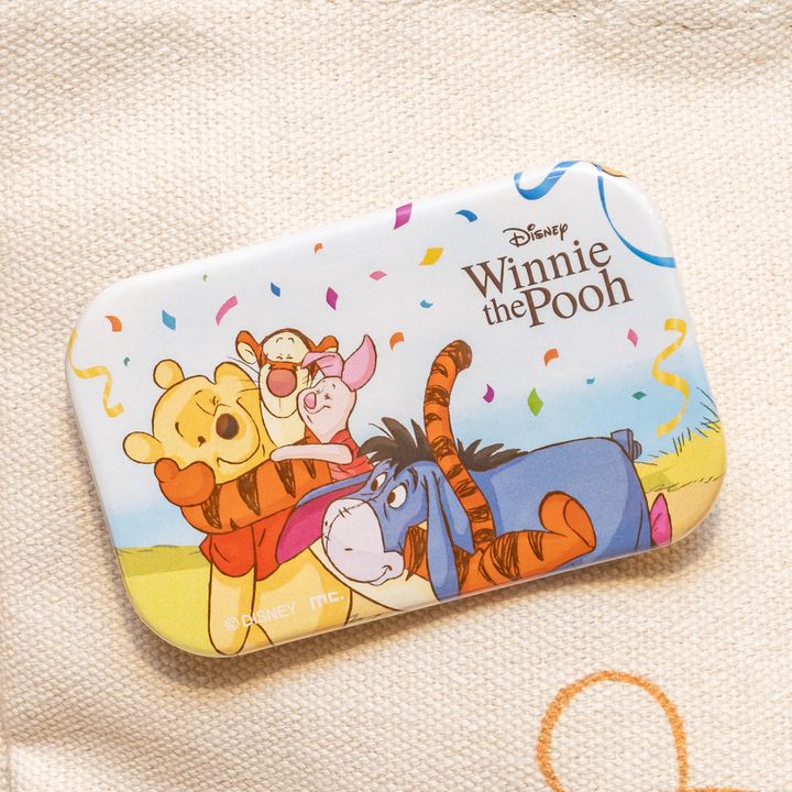 くまのプーさん 100エーカーの森フェスティバル 缶バッジ