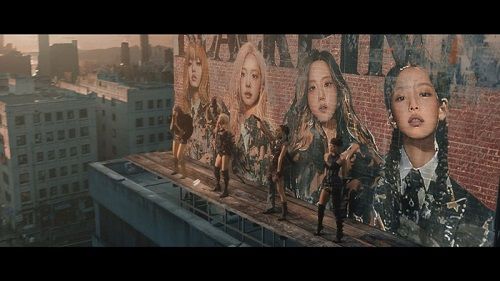 BLACKPINKの『JUMP』MV