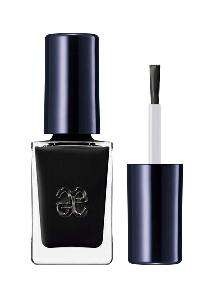 エレガンス ラズル エナメルラッカー 66 ¥1,320 ／エレガンス コスメティックス