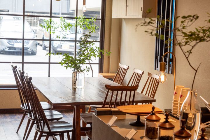 8月上旬まで桃尽くし！夏季はかき氷が登場する大阪・天満橋の「Nova 珈琲と焼菓子」