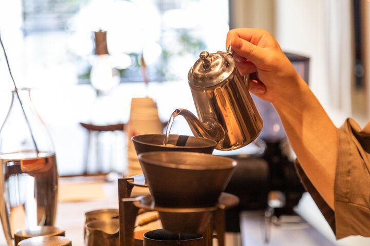 8月上旬まで桃尽くし！夏季はかき氷が登場する大阪・天満橋の「Nova 珈琲と焼菓子」