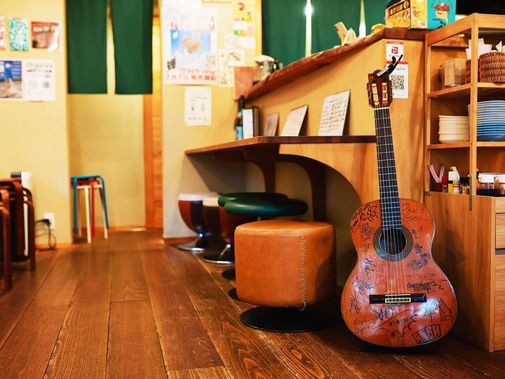 白楽『UPPERS』の内観