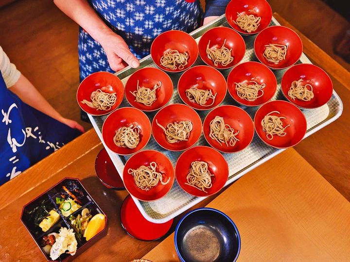 東白楽『わんこそば たち花』の「わんこそば」