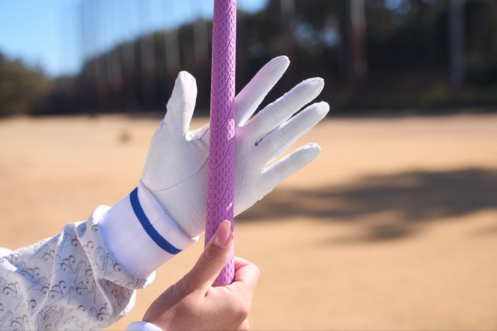 女子プロが教える“飛ばせるグリップ”！握りを変えるたけでOK