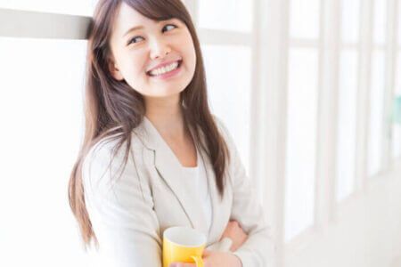 「何で奢ってくれないの⁉」それはあなたに原因があるかも…。男性が「奢ってあげたくなる女性」の特徴4つ