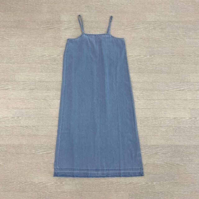 しまむらのライトオンスデニムキャミワンピース