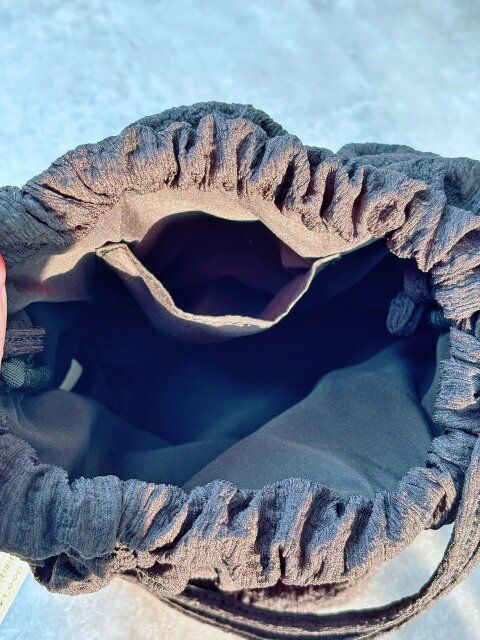 内ポケットが1つ付き