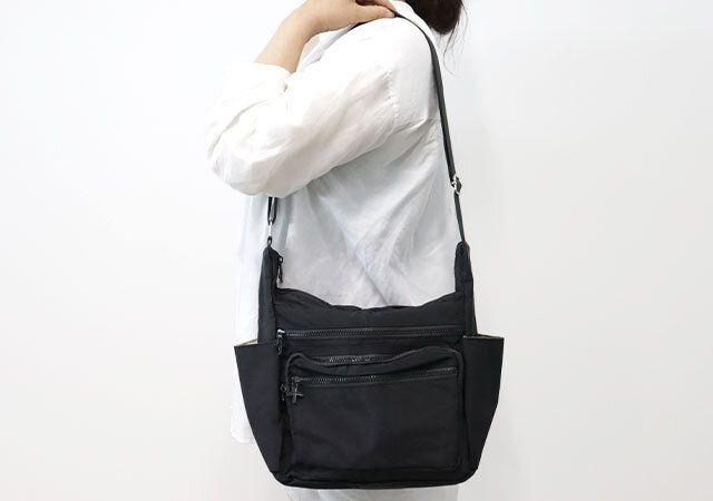 東武トップツアーズショルダーバッグストラップ調整