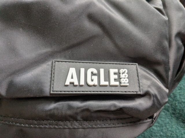 エーグルビッグショルダーロゴ