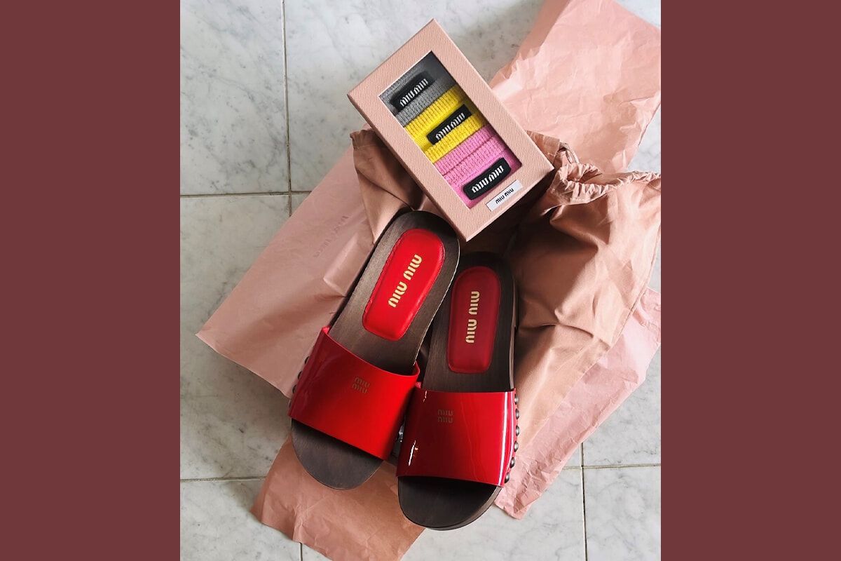 【MIUMIU】ミュウミュウ ビスコース ソックス サンダル ミュウミュウのビスコースソックスが手放せない理由。 | TRILL