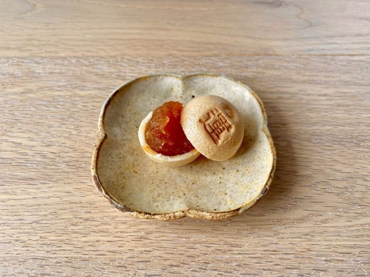 断崖絶壁の美しい神社のお土産！日南市の金柑香る、黄金餡の可愛い最中【旅するデザイナーがおすすめするお土産たち！】