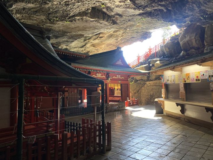 断崖絶壁の美しい神社のお土産！日南市の金柑香る、黄金餡の可愛い最中【旅するデザイナーがおすすめするお土産たち！】