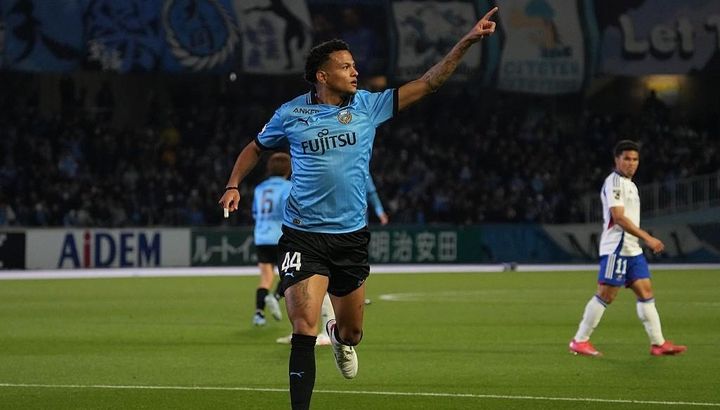 日本チーム退団の外国人、母国の名門への移籍が秒読み…「苦労を乗り越えてきた精神力も魅力」と現地報道