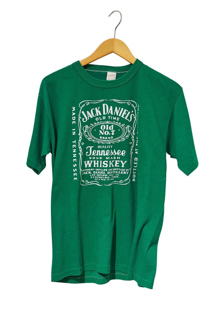 〈ジャックダニエル〉のプリントＴシャツ