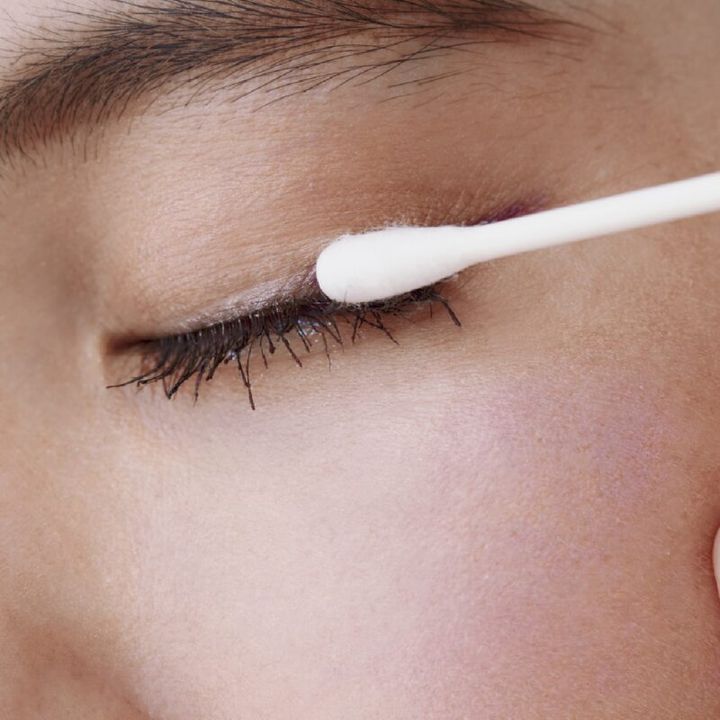 ヴィセアヴァン リップ＆アイカラー ペンシル 006 1320円〈編集部調べ〉（コーセー）