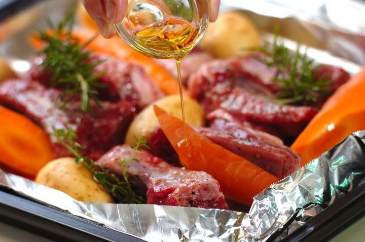 豚のスペアリブ・ブルーベリーソースの作り方1