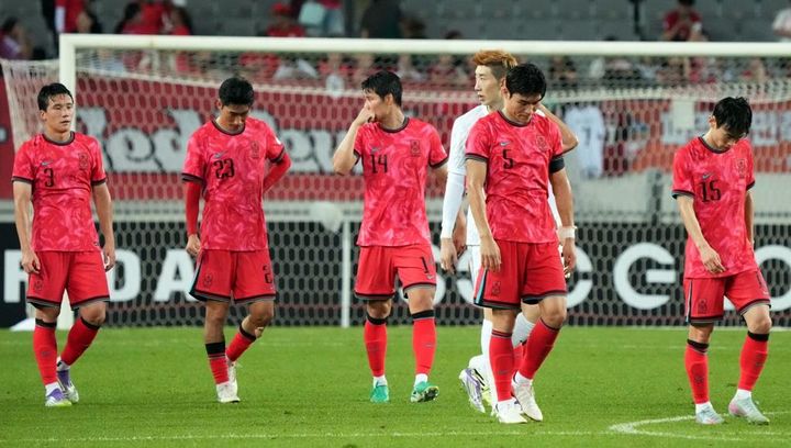 日本代表に負けた韓国監督、ファンに謝罪しつつも韓国のほうが優れていたと『衝撃発言』！そのワケは