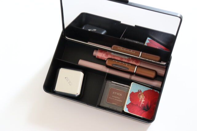 ダイソー 収納ケース付ミラー 使用例 コスメ