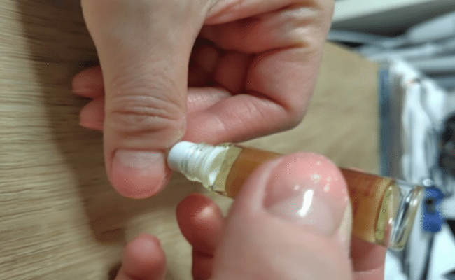 【ダイソー】更年期の影響で指先までガサガサに…「老け手」を救うアイテムとは【体験談】