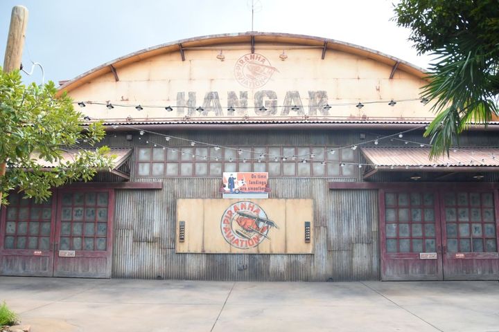 ハンガーステージ