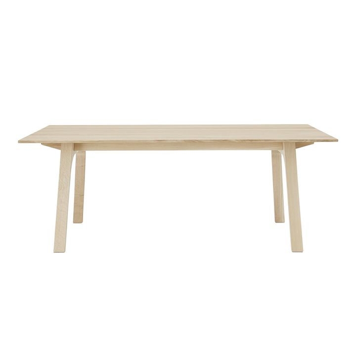 「EARNEST EXTENDABLE TABLE」（オイ ルドオーク） ¥855,800／MUUTO（ムートストア東京）