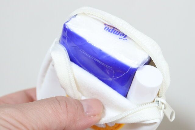 セリアのティッシュが入るミニ収納ケース パンケーキ＆食パン＆目玉焼き