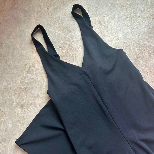 2wayで万能！GU「カットソーサロペットパンツ」