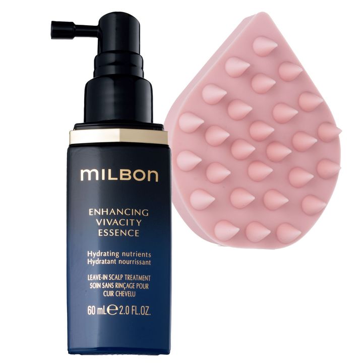 左から、ミルボン エンハンシング ビバシティエッセンス,エトヴォス リラクシングマッサージブラシ マットピン