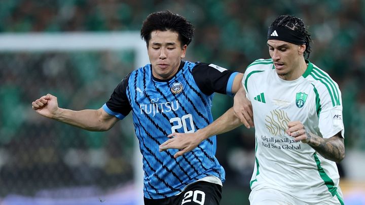 J1強豪、25歳日本人FWが海外移籍のためチームを離脱…新天地は欧州強豪か 本日天皇杯の試合後に挨拶