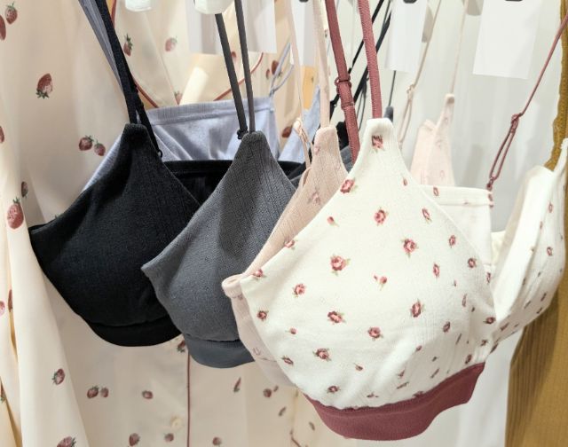 ブラレット+Eがラックにかかっている