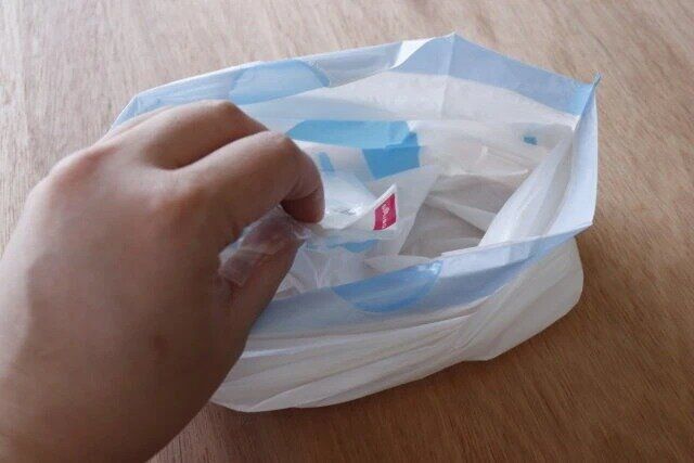 ダイソーのひも付きポリ袋（3L用、30枚）1