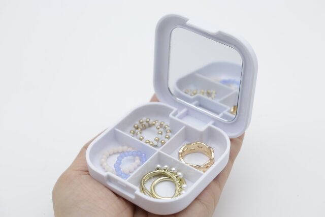 ダイソーのコンパクト収納ケース5