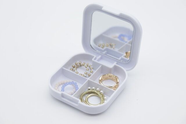 ダイソーのコンパクト収納ケース4