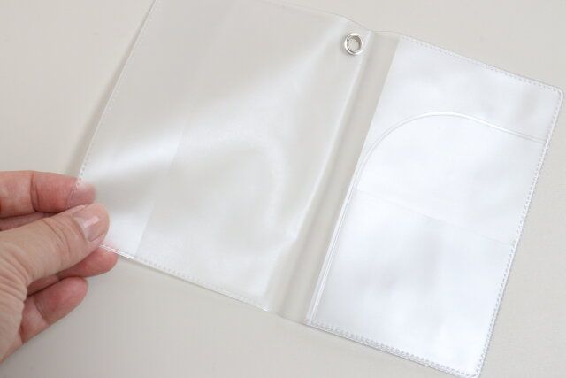 ストラップ付パスポートケース（クリア） デザイン