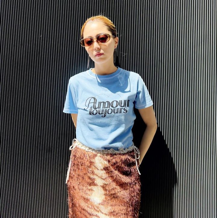 【SNAP】ベージュカラーのオーバルサングラスはバランスが取りやすい！片平楓果さん