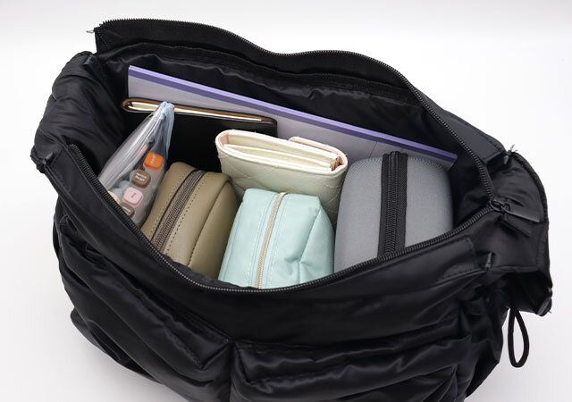 AIGLEビッグショルダーバッグ大容量