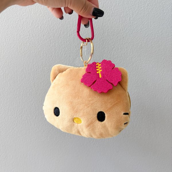 雑誌付録でかわいい“日焼けキティ”がゲットできちゃう