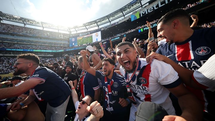 閉幕したサッカークラブW杯、世界的カメラマンチームに選んでもらった「準決勝のベストショット」5選