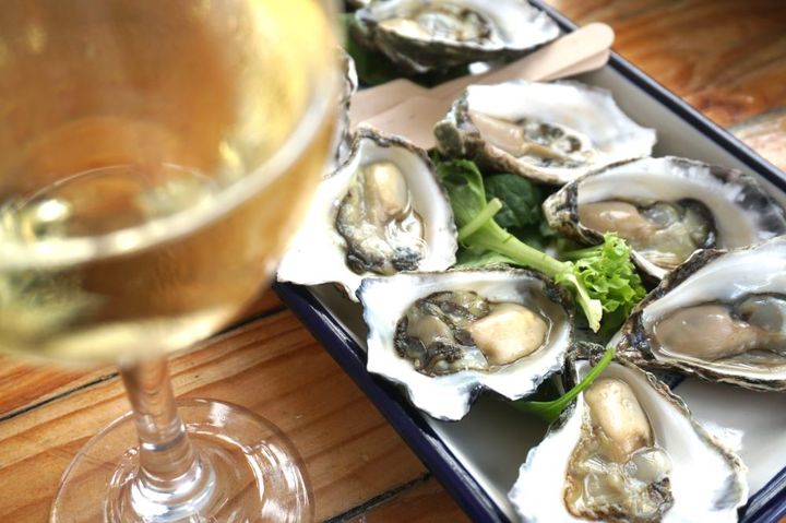 うまみがぎゅっと凝縮され、甘みすら感じられるシドニー・ロック・オイスター。冷凍してはいけないそうで、日本にはあまり流通していないローカルフードだ