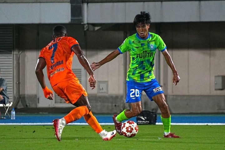 J1湘南ベルマーレ高卒ルーキーMF石橋瀬凪が躍動「まだまだ改善できる」と天皇杯敗退を糧に復調へ