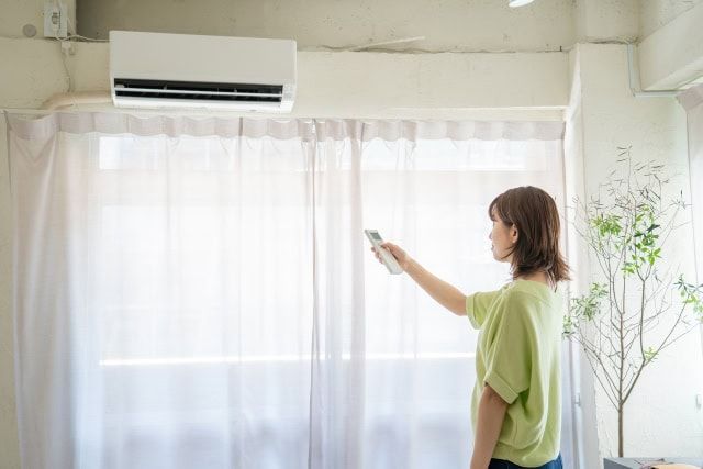 議論が終わらない「エアコンつけっぱなしorこまめに消す」論争の答えは？