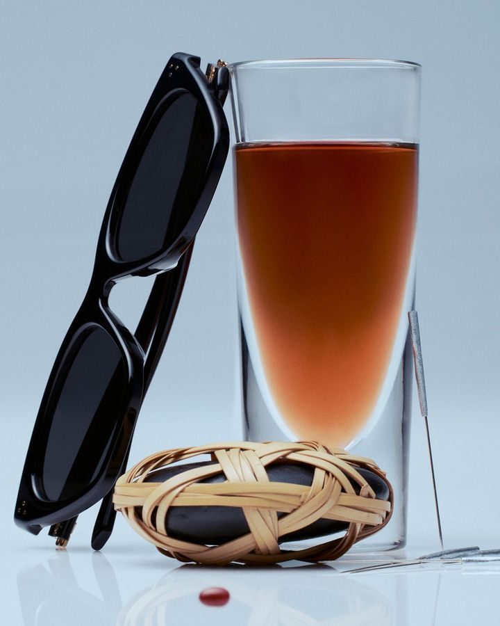 サングラス ¥35,700／GENTLE MONSTER（エム 03-6721-0406）