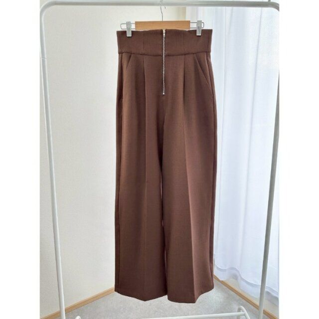 2025しまむらフロントジップパンツ